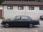 1339_1981Mercedes-Benz300TD_01